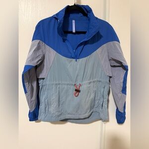 Lululemon Evergreen Anorak Windbreaker size 4